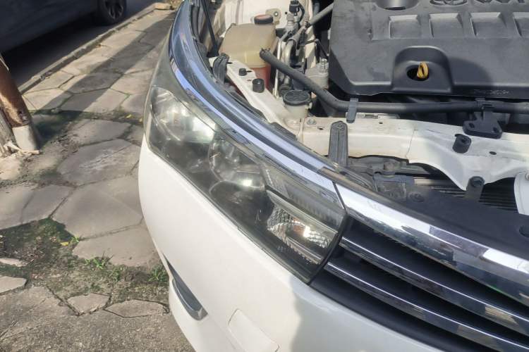 Used Toyota Corolla 2014 1.6L CVT GL Right Front Headlight