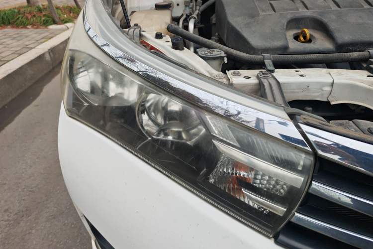 Used Toyota Corolla 2014 1.6L CVT GL Right Front Headlight