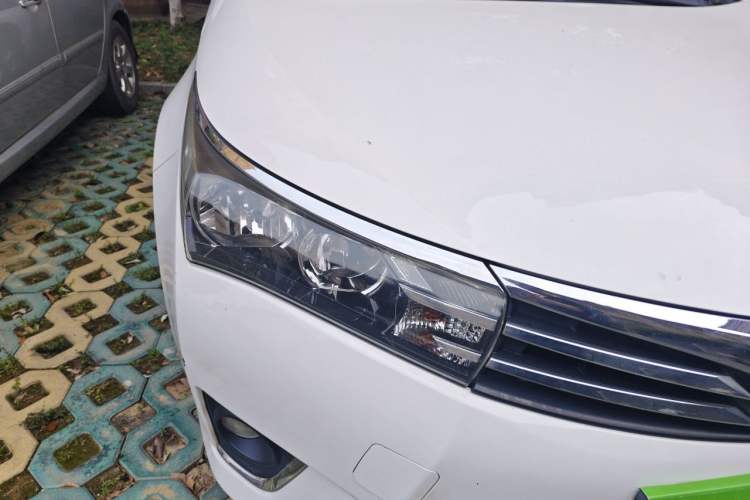 Used Toyota Corolla 2014 1.6L CVT GL Right Front Headlight
