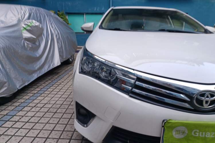 Used Toyota Corolla 2014 1.6L CVT GL Right Front Headlight