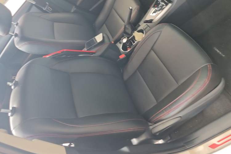 Used Toyota Corolla 2014 1.6L CVT GL-i Right Front Seat