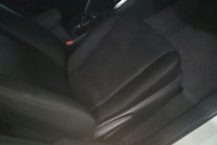 Used Toyota Corolla 2014 1.6L CVT GL-i Right Front Seat
