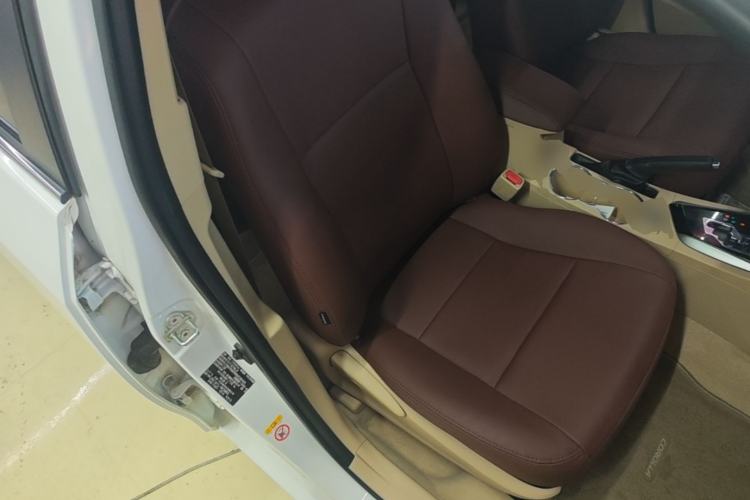 Used Toyota Corolla 2014 1.6L CVT GL Right Front Seat