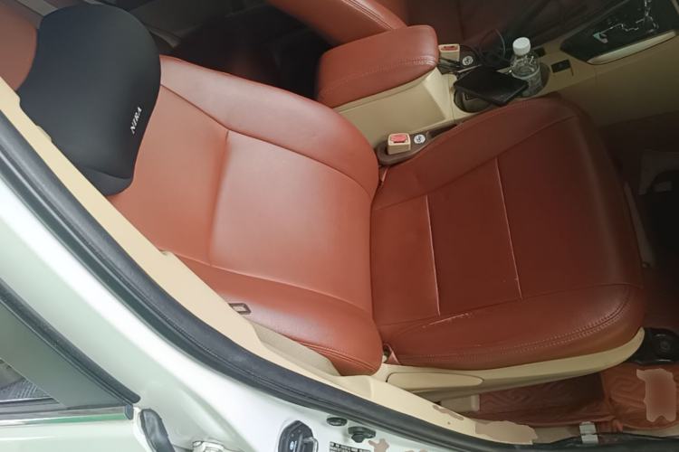 Used Toyota Corolla 2014 1.6L CVT GL Right Front Seat