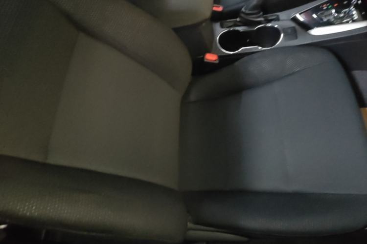 Used Toyota Corolla 2014 1.6L CVT GL-i Right Front Seat