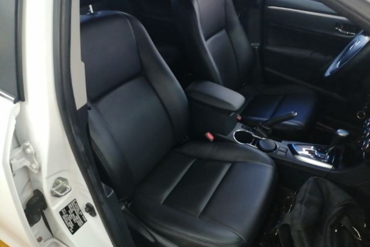 Used Toyota Corolla 2014 1.6L CVT GL Right Front Seat