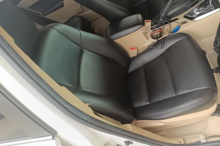 Used Toyota Corolla 2014 1.6L CVT GL Right Front Seat