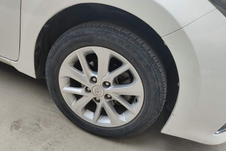 Used Toyota Corolla 2014 1.6L CVT GL-i Leather Edition Right Front Wheel Hub