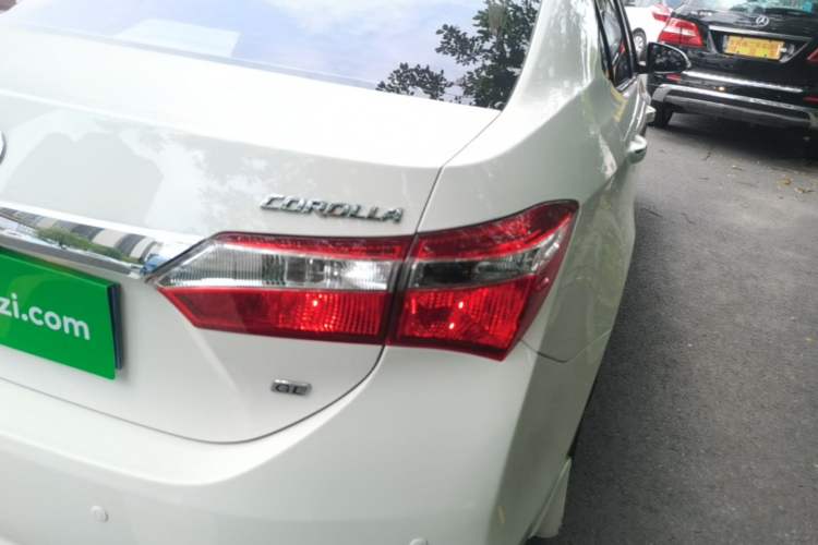 Used Toyota Corolla 2014 1.6L CVT GL Right Rear Taillight