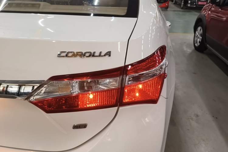 Used Toyota Corolla 2014 1.6L Manual GL-i Right Rear Taillight