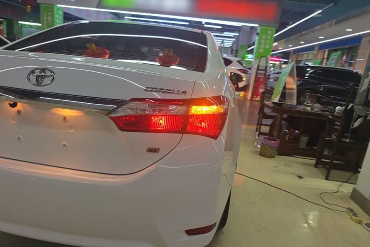 Used Toyota Corolla 2014 1.6L CVT GL Right Rear Taillight