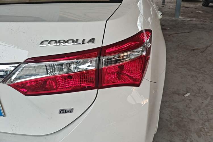Used Toyota Corolla 2014 1.6L CVT GL-i Right Rear Taillight