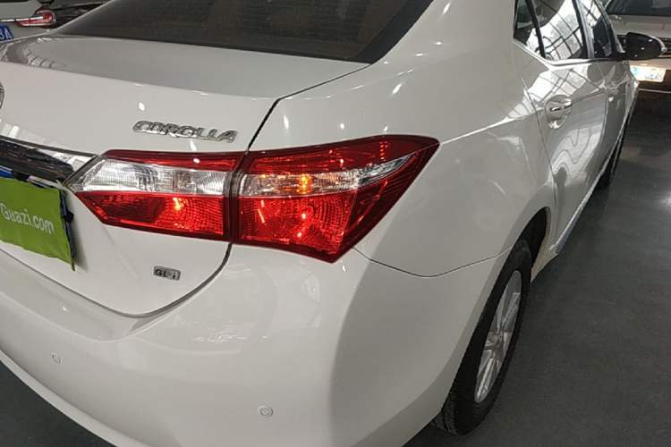 Used Toyota Corolla 2014 1.6L CVT GL-i Right Rear Taillight