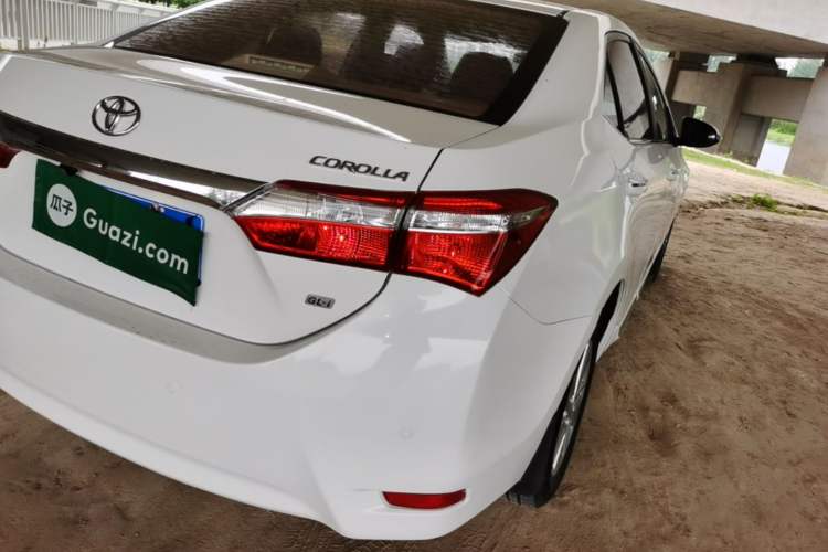 Used Toyota Corolla 2014 1.6L CVT GL-i Right Rear Taillight