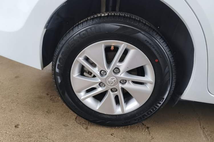 Used Toyota Corolla 2014 1.6L CVT GL Right Rear Wheel Hub