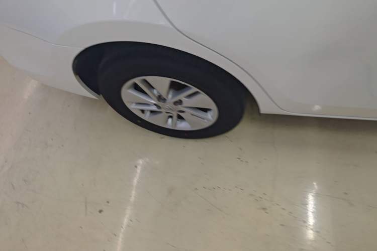 Used Toyota Corolla 2014 1.6L CVT GL Right Rear Wheel Hub