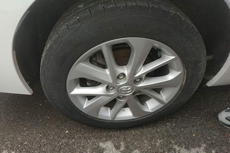 Used Toyota Corolla 2014 1.6L CVT GL-i Leather Edition Right Rear Wheel Hub