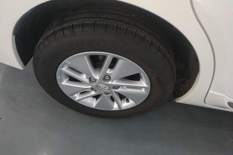 Used Toyota Corolla 2014 1.6L CVT GL-i Right Rear Wheel Hub