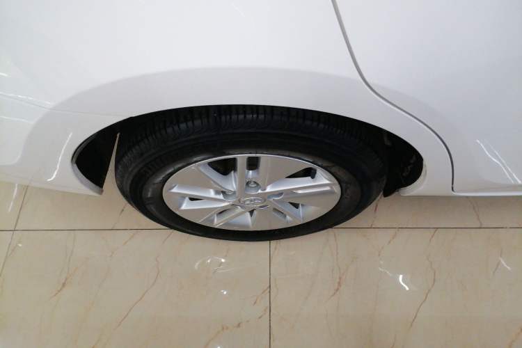 Used Toyota Corolla 2014 1.6L CVT GL Right Rear Wheel Hub