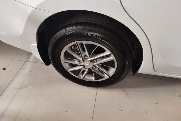 Used Toyota Corolla 2014 1.6L CVT GL Right Rear Wheel Hub