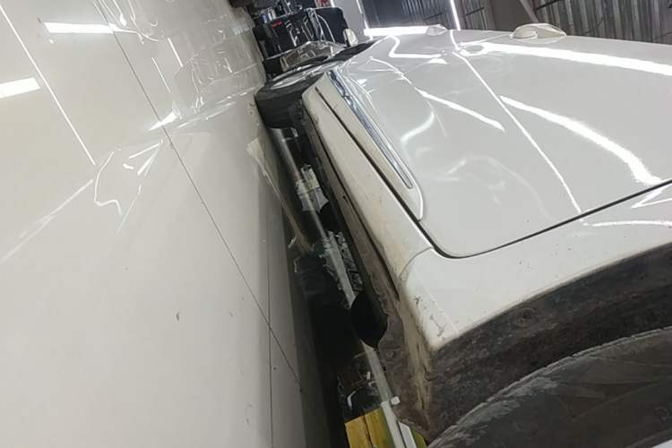 Used Toyota Corolla 2014 1.6L CVT GL-i Right Side Sill