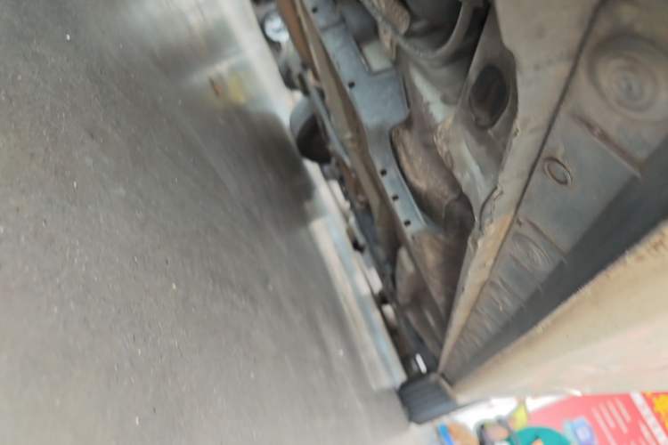 Used Toyota Corolla 2014 1.6L CVT GL-i Right Side Sill