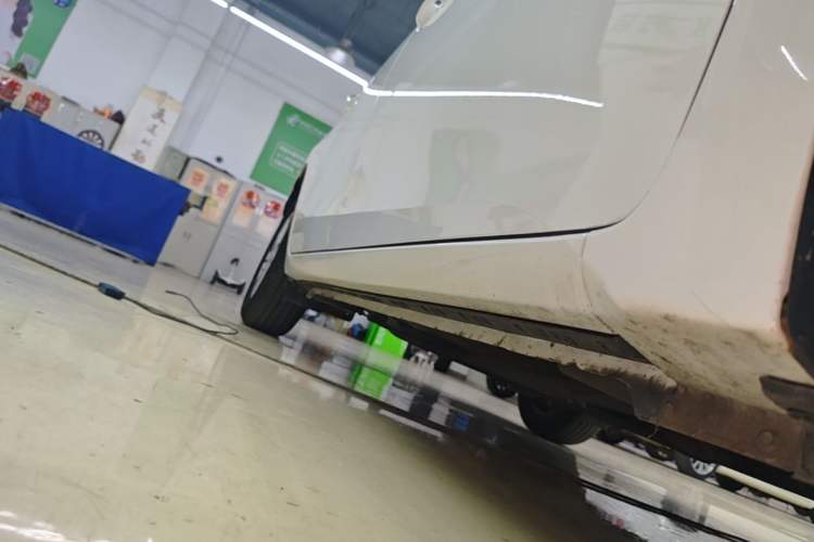 Used Toyota Corolla 2014 1.6L CVT GL Right Side Sill