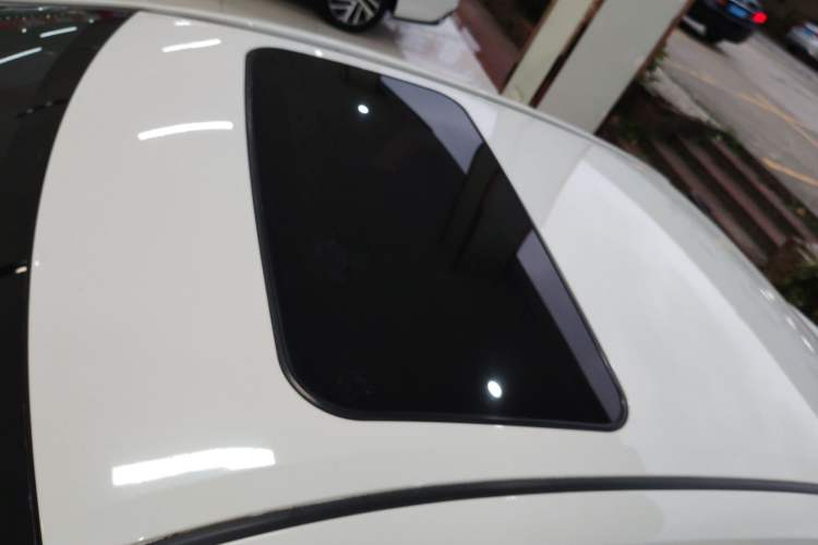 Used Toyota Corolla 2014 1.6L CVT GL-i Roof