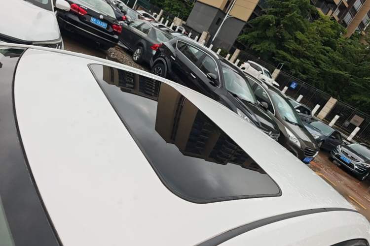 Used Toyota Corolla 2014 1.6L CVT GL-i Roof