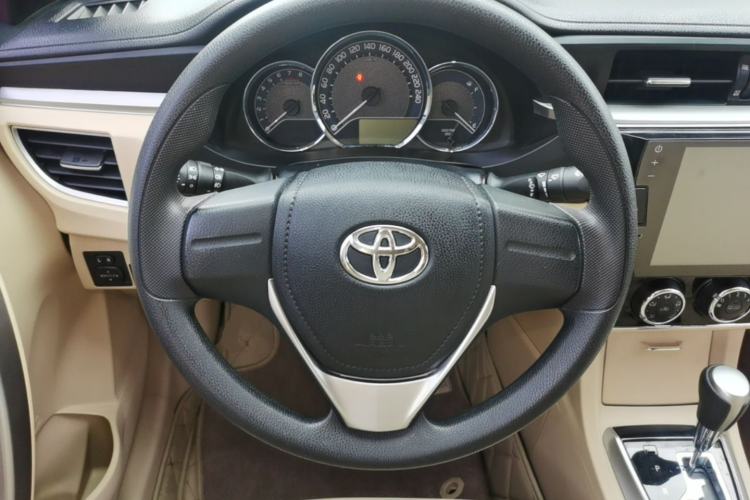 Used Toyota Corolla 2014 1.6L CVT GL Steering Wheel