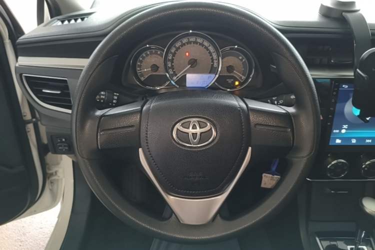 Used Toyota Corolla 2014 1.6L CVT GL Steering Wheel