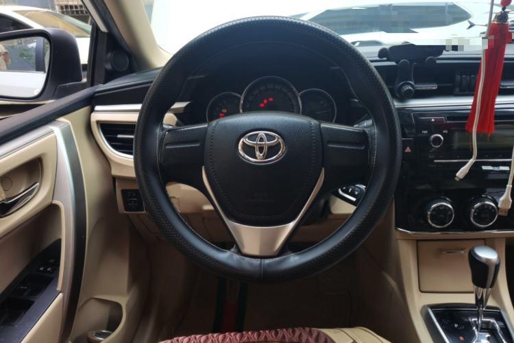 Used Toyota Corolla 2014 1.6L CVT GL Steering Wheel