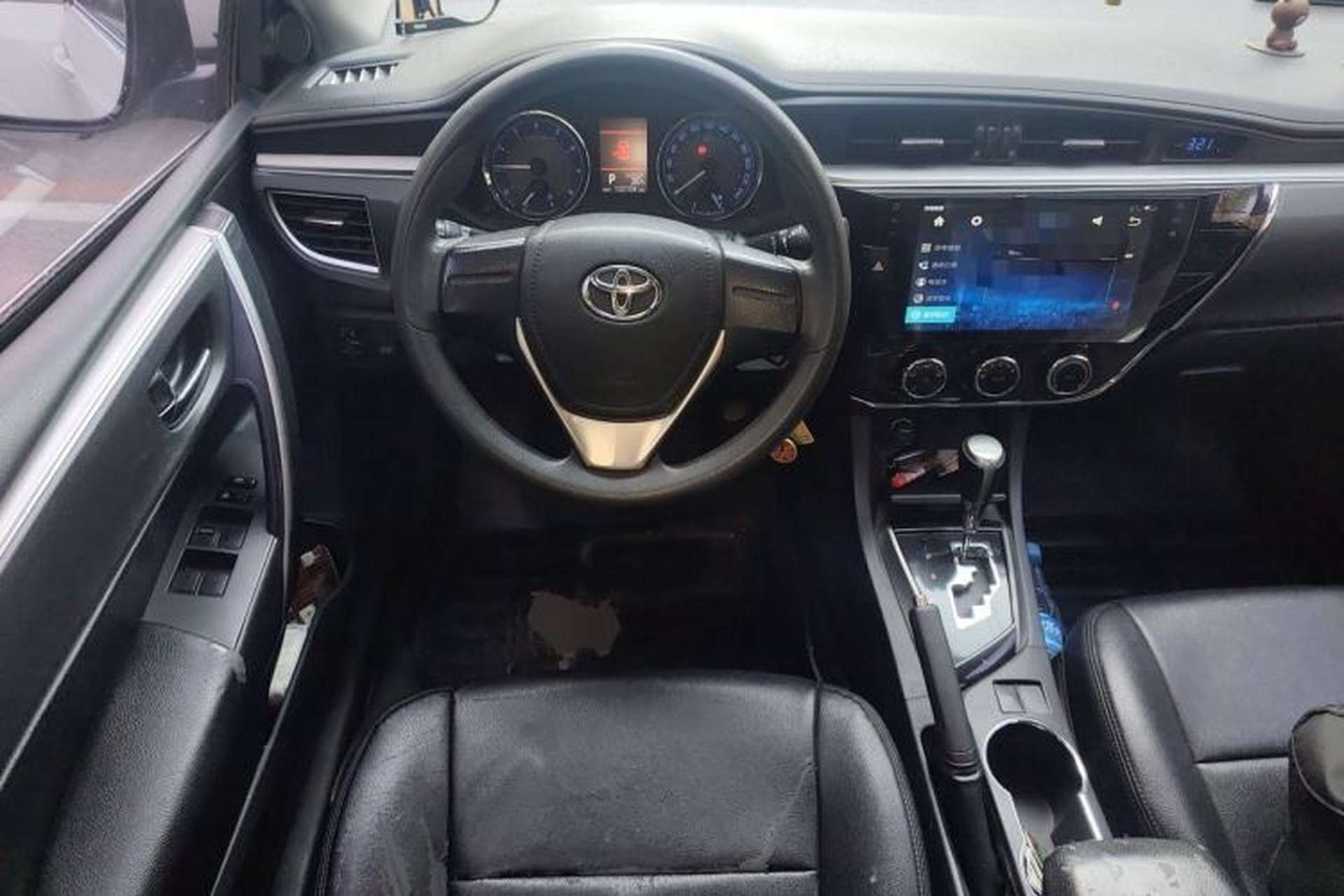 Used Toyota Corolla 2014 1.6L CVT GL-i Steering Wheel