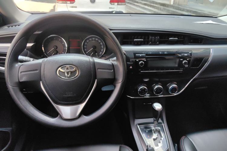 Used Toyota Corolla 2014 1.6L CVT GL-i Steering Wheel