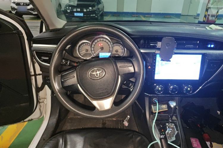 Used Toyota Corolla 2014 1.6L CVT GL Steering Wheel
