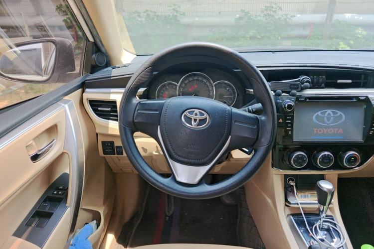 Used Toyota Corolla 2014 1.6L CVT GL Steering Wheel