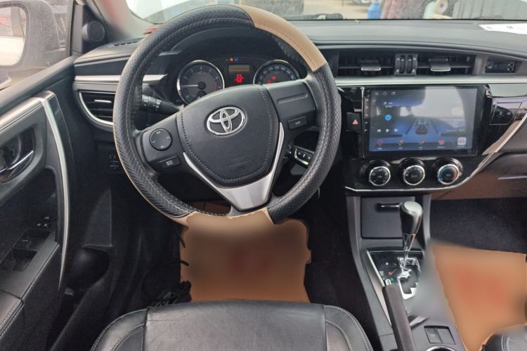 Used Toyota Corolla 2014 1.6L CVT GL-i Leather Edition Steering Wheel