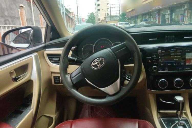 Used Toyota Corolla 2014 1.6L CVT GL Steering Wheel