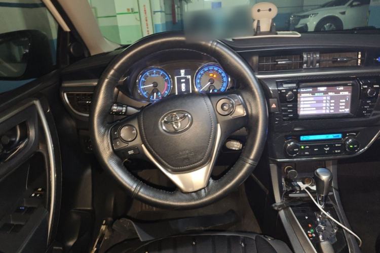 Used Toyota Corolla 2014 1.8L CVT GLX-i Steering Wheel