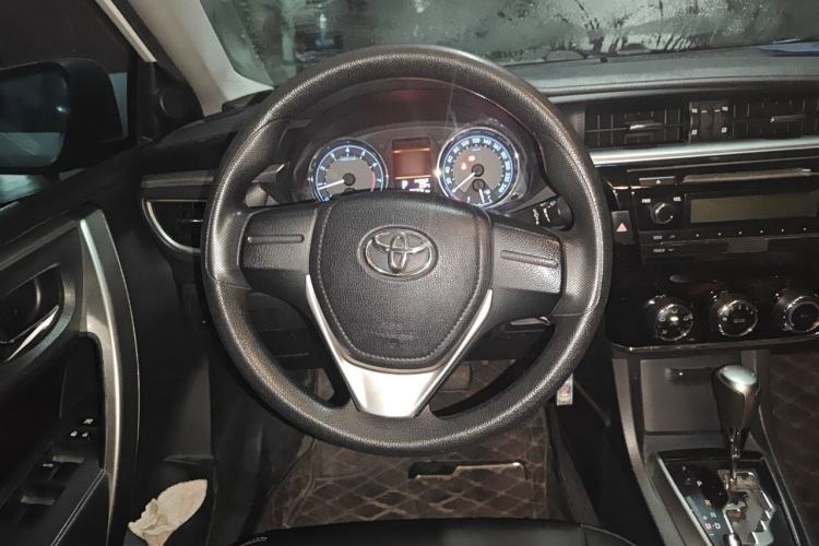 Used Toyota Corolla 2014 1.6L CVT GL Steering Wheel