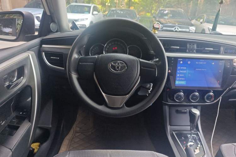 Used Toyota Corolla 2014 1.6L CVT GL Steering Wheel