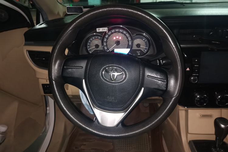 Used Toyota Corolla 2014 1.6L CVT GL Steering Wheel