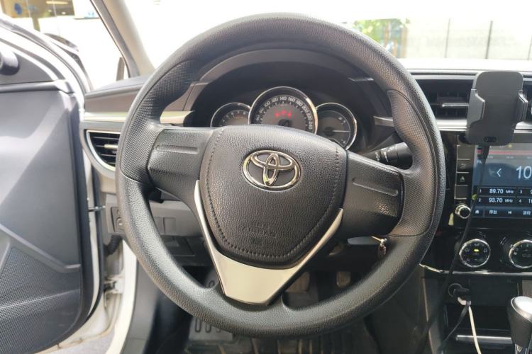Used Toyota Corolla 2014 1.6L CVT GL Steering Wheel