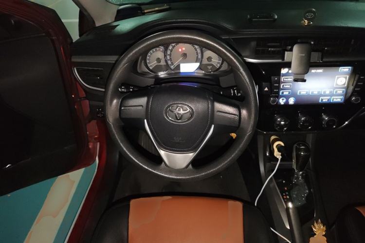 Used Toyota Corolla 2014 1.6L CVT GL Steering Wheel