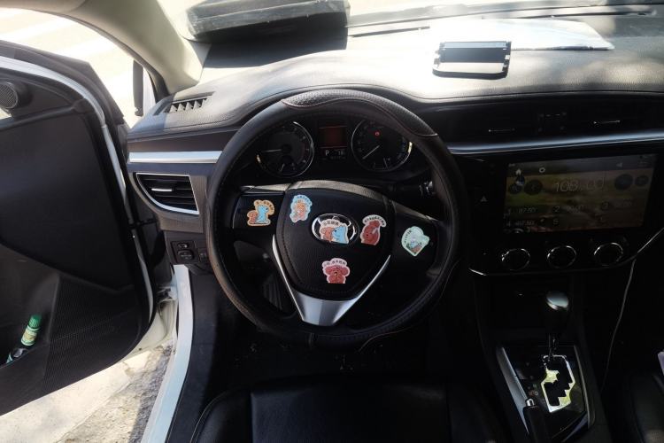 Used Toyota Corolla 2014 1.6L CVT GL-i Steering Wheel
