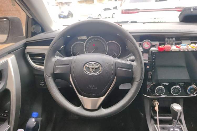 Used Toyota Corolla 2014 1.6L CVT GL Steering Wheel