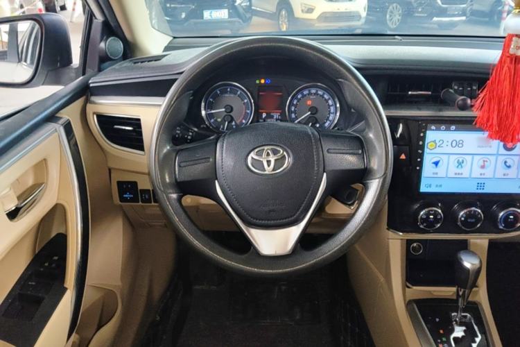 Used Toyota Corolla 2014 1.6L CVT GL-i Steering Wheel