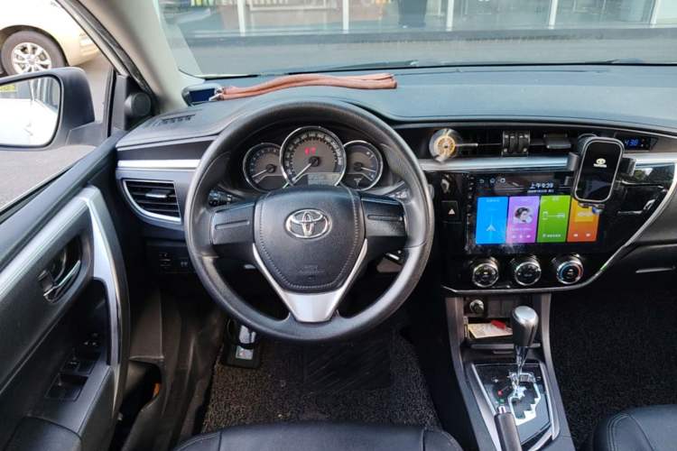 Used Toyota Corolla 2014 1.6L CVT GL Steering Wheel