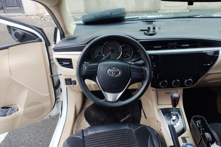 Used Toyota Corolla 2014 1.6L CVT GL Steering Wheel