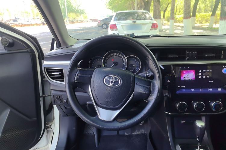Used Toyota Corolla 2014 1.6L CVT GL Steering Wheel